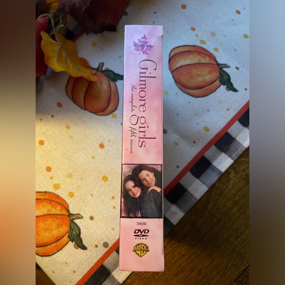 Gilmore Girls NWT DVD Set Season 5 brand new and sealed - Picture 3 of 4